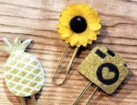 Planner Paperclips! How YOU can make YOUR OWN Traveler's Notebook 58939769 842348976129217 1406822237226401792 O